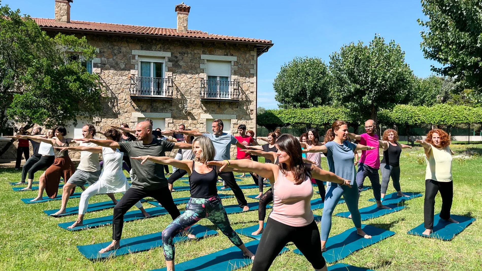 Se puede practicar yoga, mindfulness o biodanza