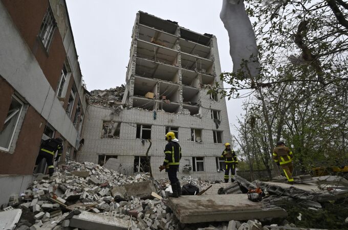 Ucrania.- Aumentan a 18 los muertos y a cerca de 80 los heridos por el ataque de Rusia contra Chernígov, en Ucrania
