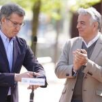 Feijóo apoya a Javier de Andrés en el último día de la campaña electoral vasca