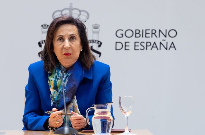 Las ministras Ribera y Robles firman la adquisición de aviones anfibios contra incendios