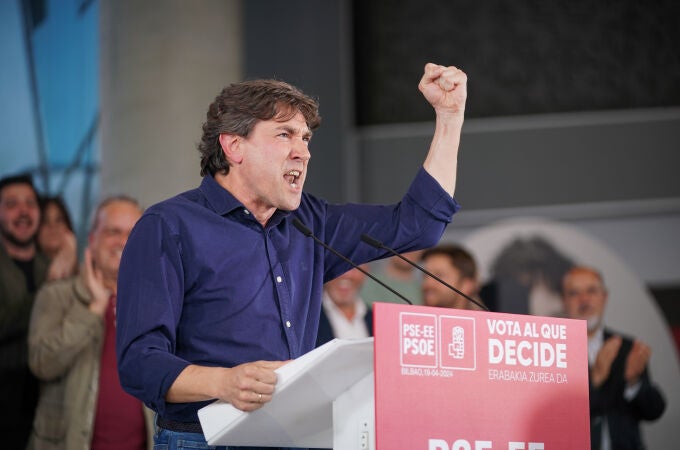 Sánchez acompaña a Eneko Andueza en el cierre de campaña del PSE-EE en Bilbao