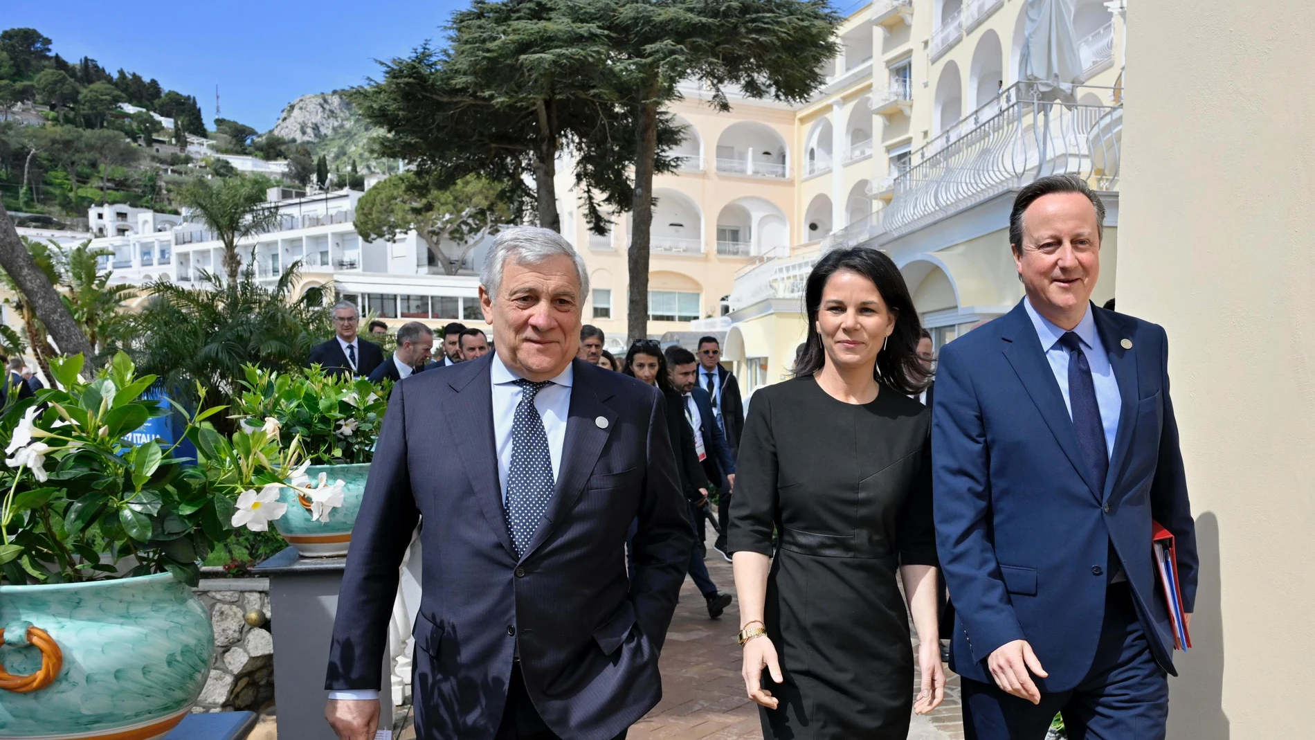 Capri (Italy), 19/04/2024.- (L-R) Italian Foreign Minister Antonio Tajani walks with German Foreign Minister Annalena Baerbock and British Secretary for Foreign, Commonwealth and Development Affairs David Cameron during the G7 foreign ministers' meeting, in Capri, Italy, 19 April 2024. The Italian resort island of Capri is hosting three days of G7 foreign ministers' meetings, from 17 to 19 April, to discuss support for Ukraine and addressing the crisis in the Middle East, among other topics. ...