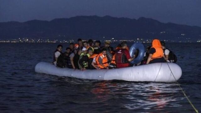 Una lancha de inmigrantes interceptada por la Gendarmería Real