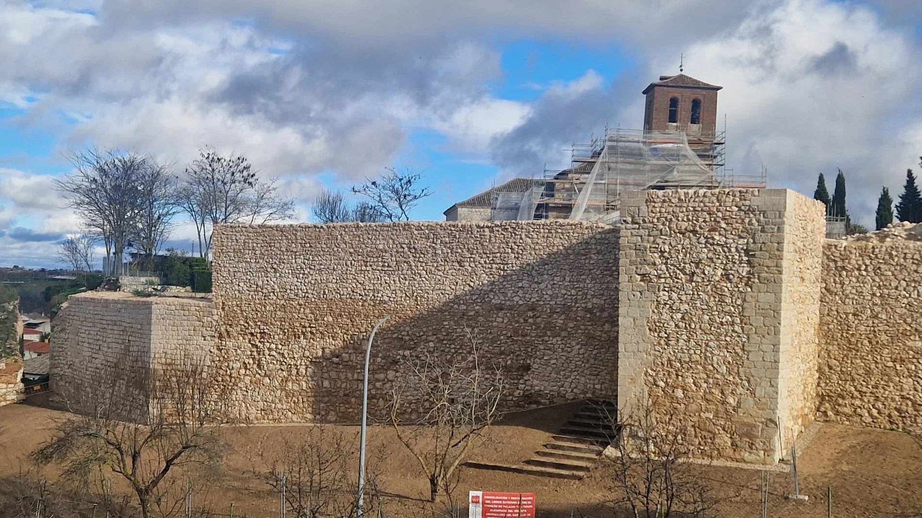 Restauración en el castillo de Torremocha en Santorcaz. COMUNIDAD DE MADRID 18/04/2024