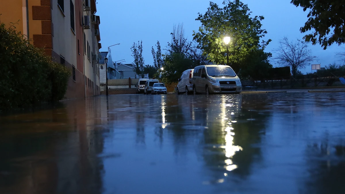 Las lluvias torrenciales provocan estos cortes de tráfico en carreteras de Granada