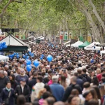 Las calles de Barcelona se han llenado de lectores