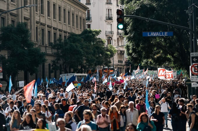 Argentina afronta una gran movilización universitaria contra el Gobierno de Milei