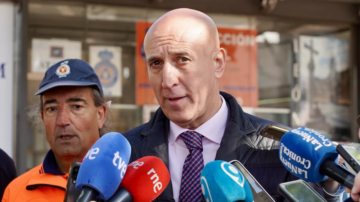 El alcalde de León apuesta por evitar el enfrentamiento y por las reivindicaciones sensatas de la anhelada autonomía