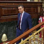 Pedro Sánchez y María Jesús Montero, a su llegada al Congreso