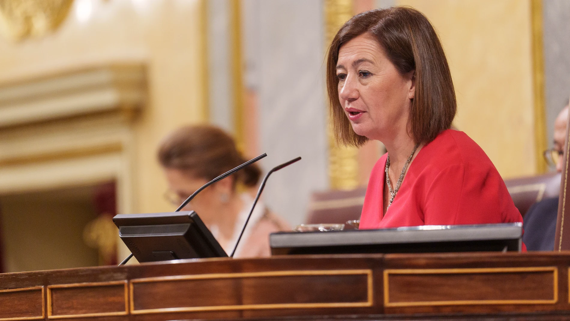 Francina Armengol en la Sesion de Control del Congreso de los Diputados