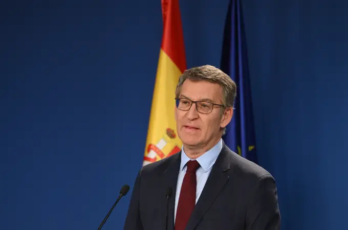Feijóo acusa a Sánchez de «secuestro» a España por las elecciones catalanas del 12M