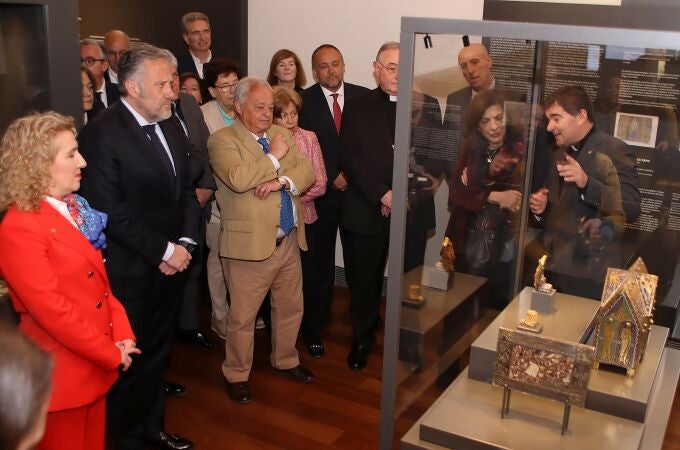 Santonja, Díez y Pollán enla inauguración del museo de la Colegiata de San Isidoro de León