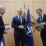 OTAN.- Finlandia contribuirá por primera vez a la misión de la OTAN en el mar Negro con ocho aviones de combate