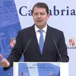 Mañueco durante su intervención el pasado viernes tras el acuerdo con Cantabria