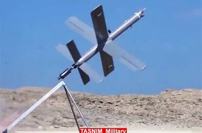 Irán fabrica un nuevo dron suicida inspirado en la técnica de las aves rapaces: 