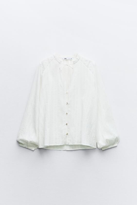 Blusa romántica.