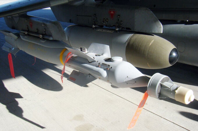 Reino Unido entrega por primera vez a Ucrania bombas de precisión “anti-hackeos” guiadas con láser 