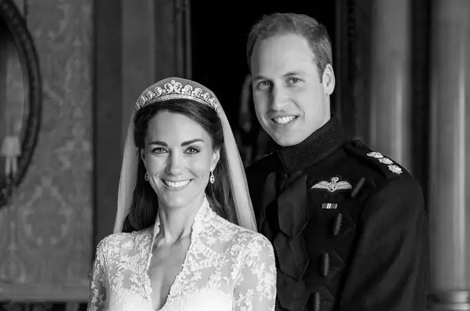 El príncipe William y Kate Middleton comparten una foto inédita de su boda que hace saltar las alarmas