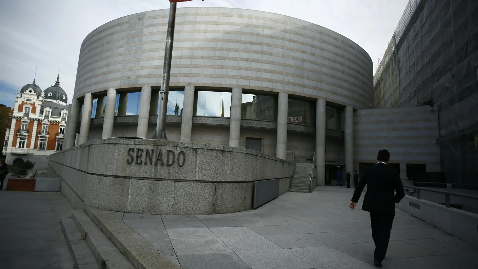 PP y Vox incluyen en el Senado una enmienda a la Ley de Artísticas para que el Estado garantice el respeto al castellano