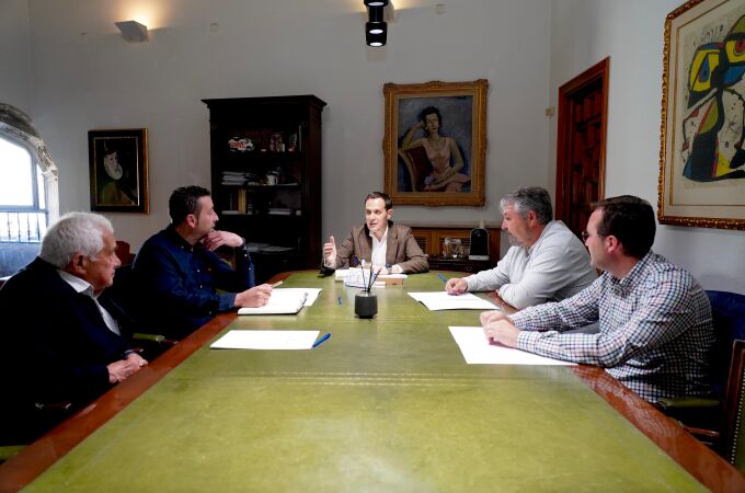 Conrado Íscar en la reunión mantenida con los alcaldes vallisoletanos