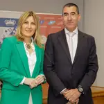  Ana Jáuregui, decana de COGITISE y vicepresidenta de COGITI, y Francisco José Tato, decano del Colegio de Economistas de Sevilla.