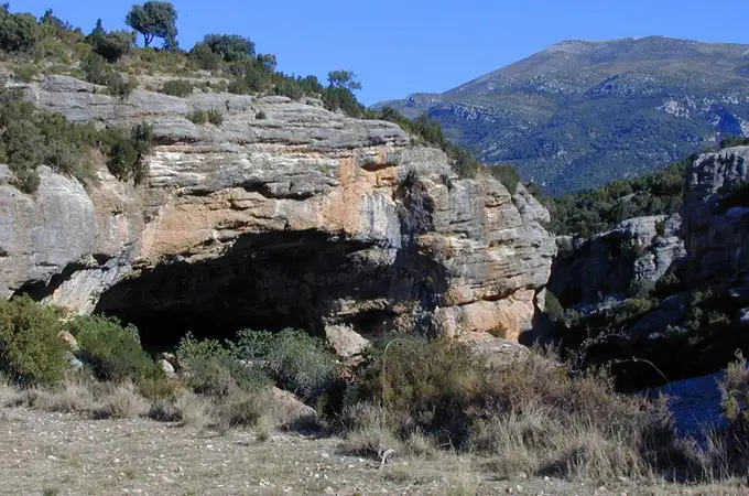 El misterio de la Cueva de Chaves: Un yacimiento neolítico perdido por la codicia