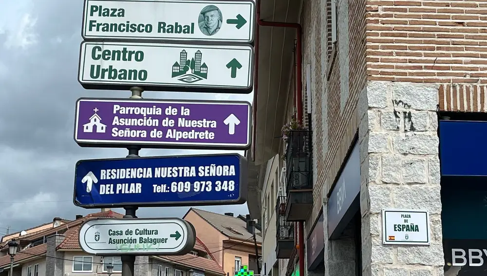 Alpedrete.-Oposición pide un Pleno para devolver sus nombres a plaza Francisco Rabal y Casa de Cultura Asunción Balaguer