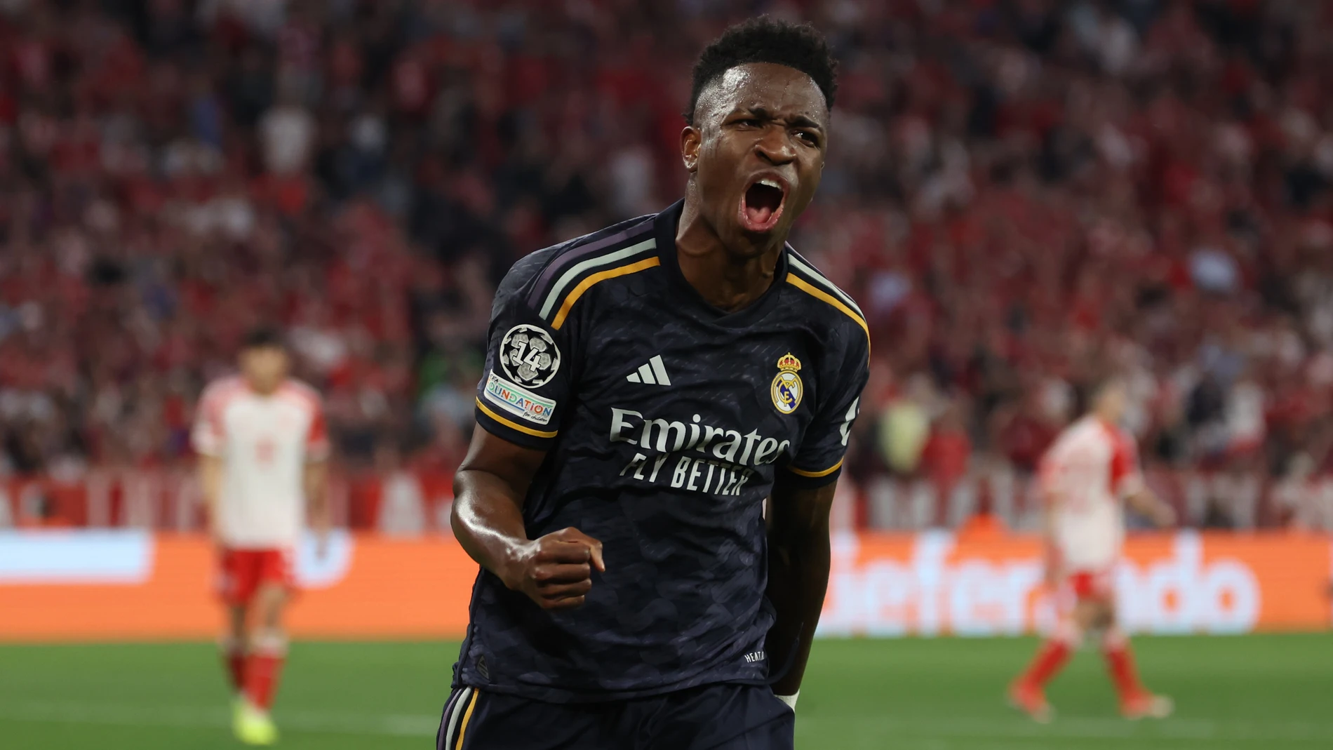 30 April 2024, Bavaria, Munich: Real Madrid's Vinicius Junior celebrates scoring his side's second goal during the UEFA Champions League semi-final first leg soccer match between Bayern Munich and Real Madrid at Allianz Arena. Photo: Matthias Balk/dpa30/04/2024 ONLY FOR USE IN SPAIN
