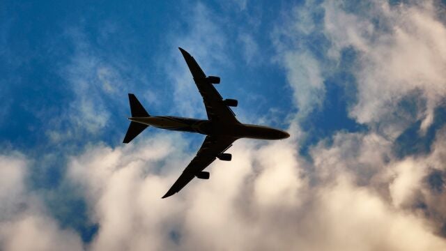 Pasajero multado con 20.000 € por provocar el desvío del vuelo 