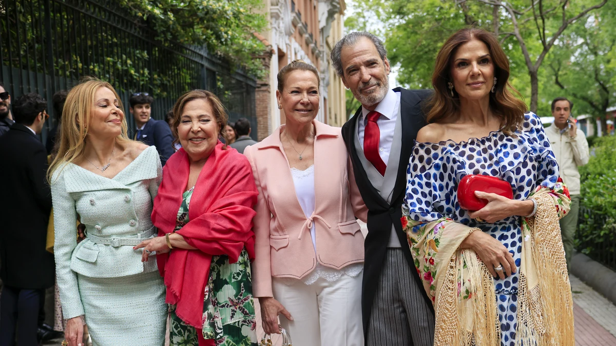 De Ana Obregón a Paloma Lago, los looks de madrina e invitada perfecta de primavera en la boda de Javier García Obregón