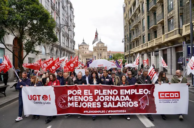Unos 10.000 castellanos y leoneses se echan a la calle para demandar el pleno empleo