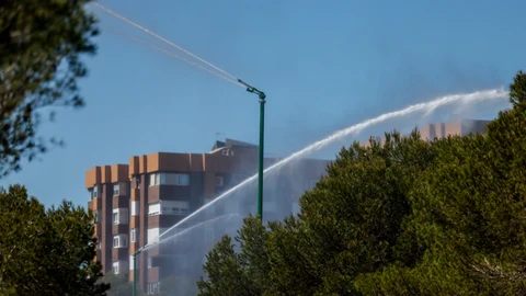 Los ocho cañones de agua de El Saler (Valencia) están operativos desde hoy