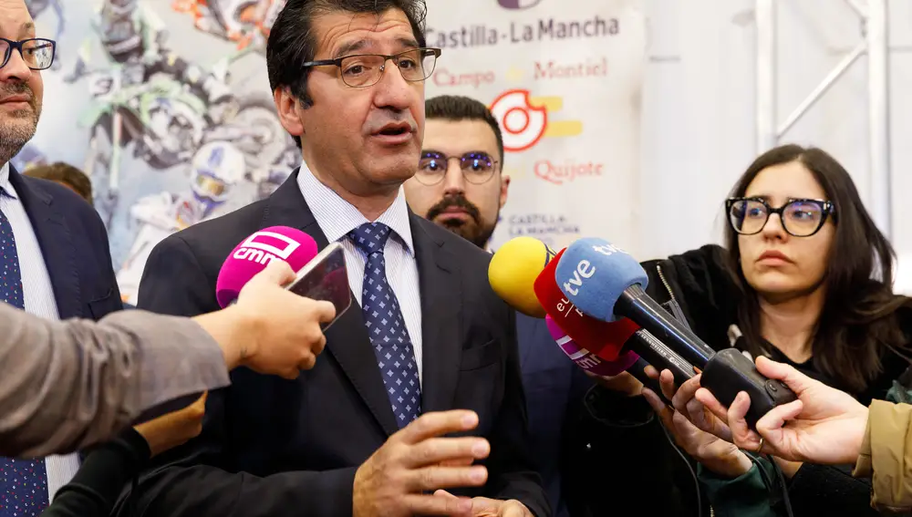 El vicepresidente segundo del Gobierno de Castilla- La Mancha, José Manuel Caballero, en la presentación del Gran Premio de Castilla-La Mancha ‘Campo del Quijote’ que se celebrará en Cózar