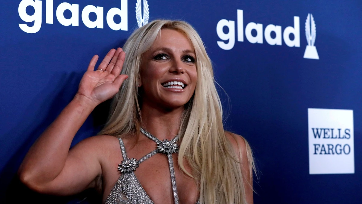 Britney Spears protagoniza una fuerte pelea con su novio en un hotel y acusa a su madre de haber llamado a las autoridades
