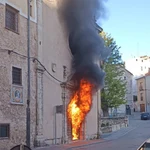Incendio en la puerta del convento de las Concepcionistas en Cuenca