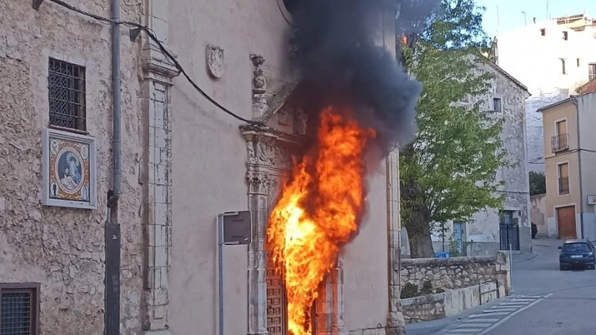 Detienen a un varón por prender fuego al convento de las Concepcionistas en Cuenca