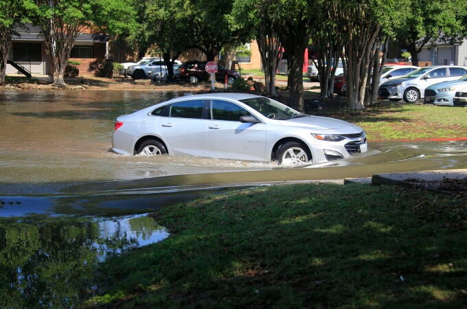 EEUU.- Estados Unidos ordena la evacuación de la población de Houston ante una "ola de inundaciones"