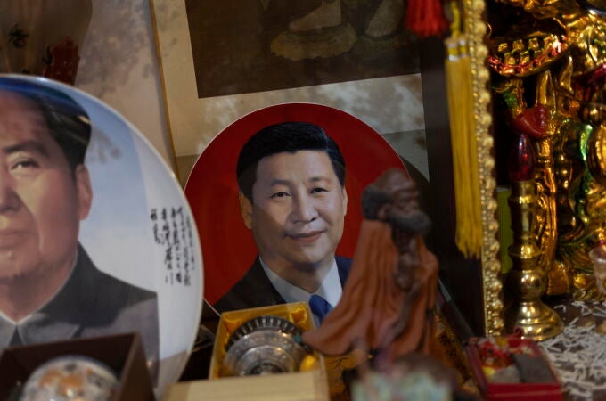 Chinese President Xi Jinping begins trip to Europe