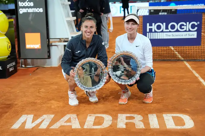 Sara Sorribes y Cristina Bucsa, el comienzo de una hermosa amistad: ganan en dobles el Mutua Madrid Open, el primer torneo que juegan juntas