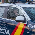 Puigdemont, en un coche de la Policía Nacional