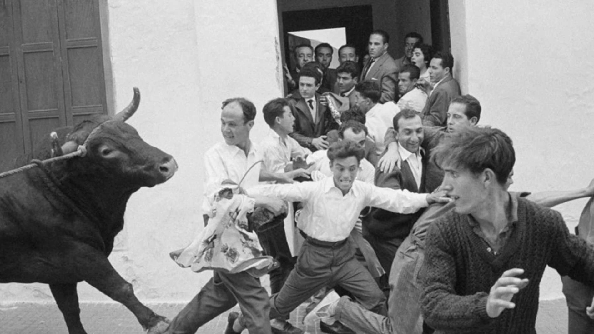 Un encierro en Arcos de la Frontera, 1962 Un encierro en Arcos de la Frontera, 1962