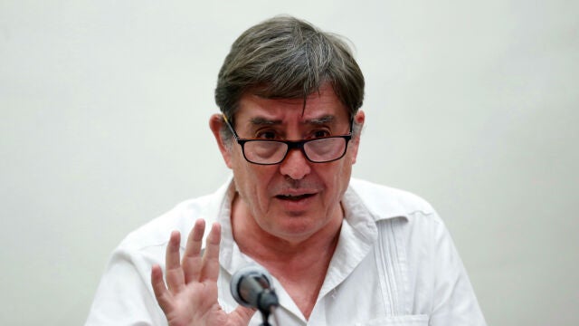 El poeta Luis García Montero critica la falta de conciencia histórica en Gaza