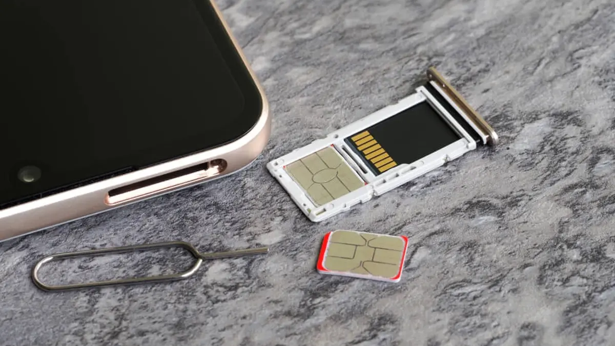 La nueva estafa de la SIM que te roba los datos de tu móvil con un solo clic: cómo detectarla