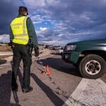 Foto de archivo de un control de la Guardia Civil