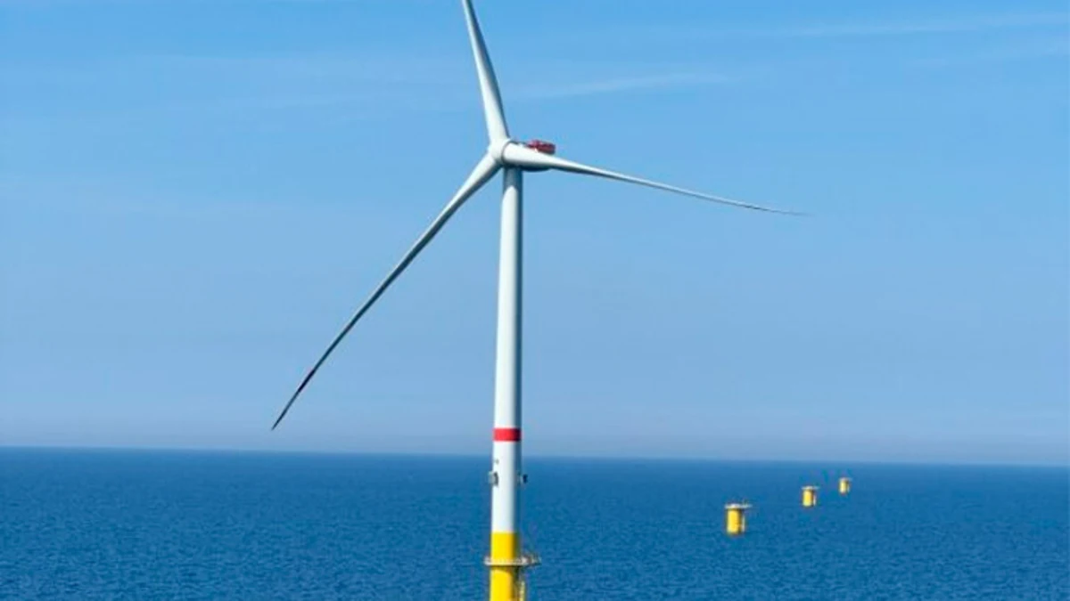 Iberdrola instala la primera turbina del parque eólico marino de Baltic Eagle en Alemania