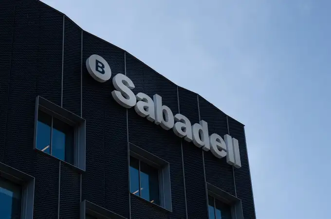 Reacciones a la OPA hostil de BBVA sobre el 100% del Banco Sabadell: Gobierno, empresas, comunidades y sindicatos