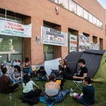 Estudiantes contestan al comunicado de la CRUE desde la acampada propalestina en la UCM
