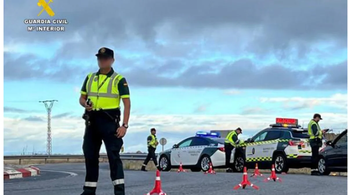 La Guardia Civil de Teruel intercepta a dos camioneros irlandeses que conducían borrachos