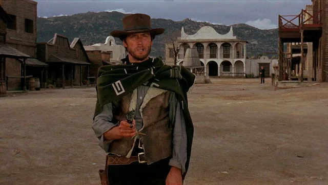 Clint Eastwood, en una de las estampas más icónicas de la historia del cine, con Hoyo de Manzanares como escenario