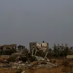 Palestinos abandonan Gaza tras la orden de evacuación de Israel